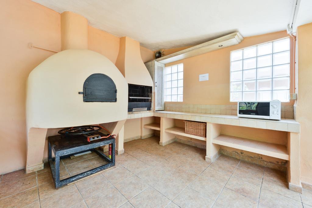 Villa Con Piscina Gigante Sant Francesc de s'Estany Zimmer foto